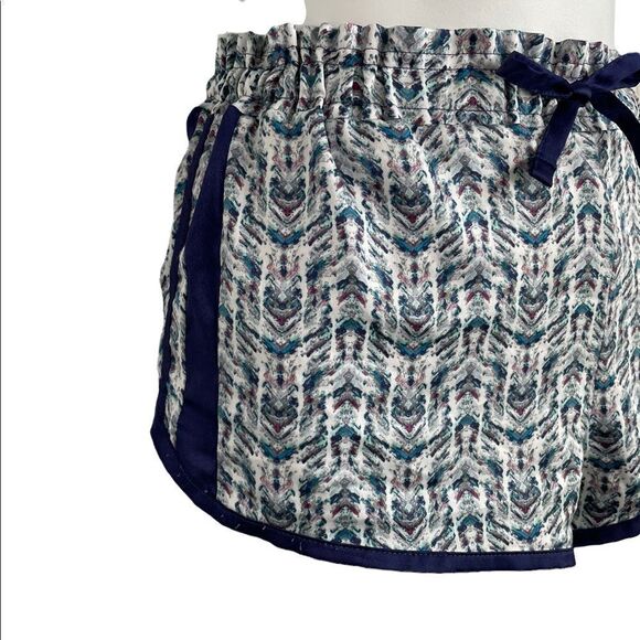 Victoria Secrets Geometric Tribal Striped Pajama Shorts Blue S/P - Picture 5 of 8